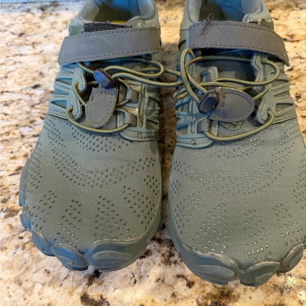 Size 40 WHITIN Minimalist Baredoot Trail Running Shoe Olive Green US Size 10